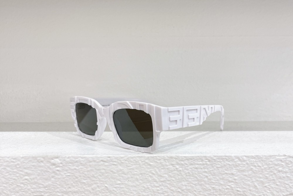 Fendi - Sunglasses - FE40104I - 25X - 50